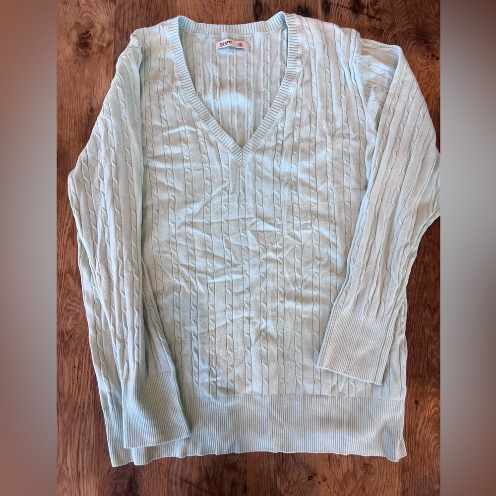 Old Navy Light Green V-Neck Cable Knit Sweater